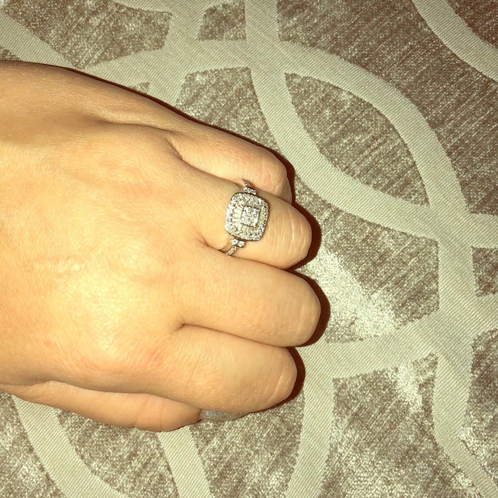 14k White gold 1/2ct  diamond ring 💍